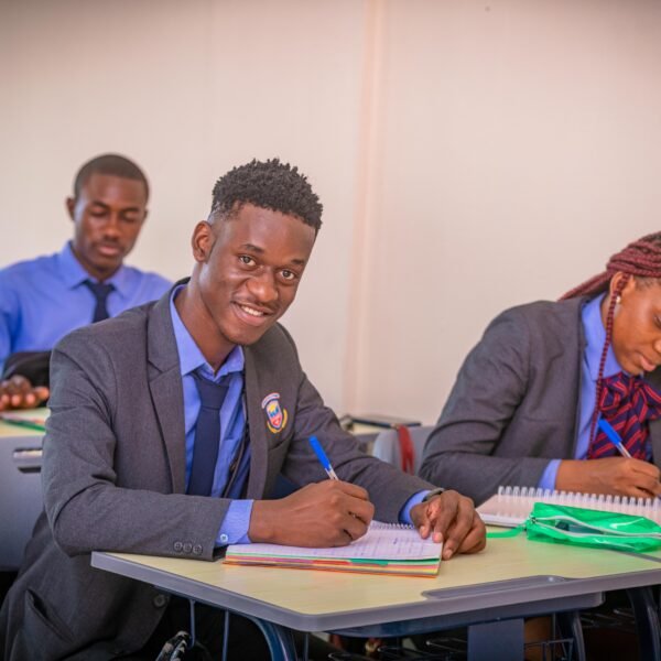 UNIVERSITE LIBREVILLE NORD 334